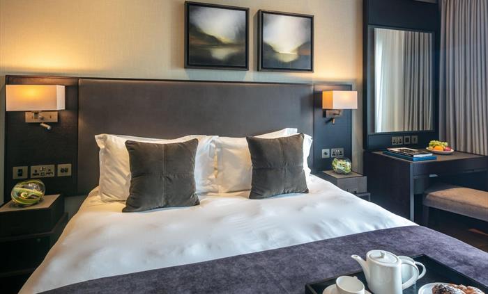 Oriel Unique Bedroom, Twr y Felin Hotel